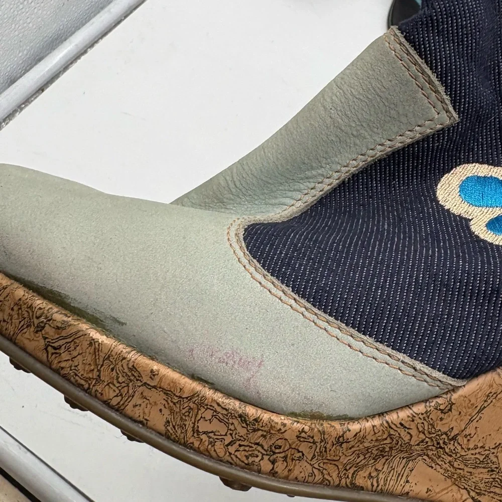 Timberland cork wedge boots denim embroidered Blue Tan women’s size 7